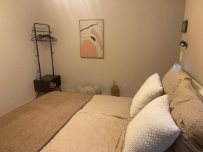 Chambre cosy centre ville avec terrasse - réserver femmes